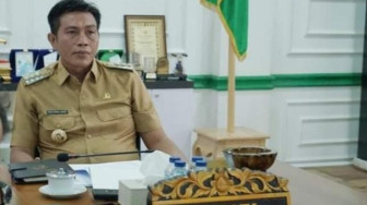 Muhammad Fadhil Arief Imbau Masyarakat Batanghari Untuk Sementara Hentikan Penggunaan Obat Jenis Sirup